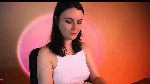 Elizabeth online show from July 12, 6:09 pm