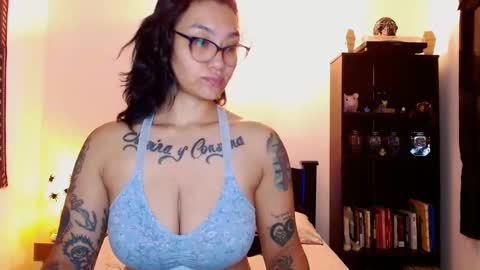 Snapshot of toothyy chatting on January 7, 1:28 am toothyy online show from January 7, 1:28 am