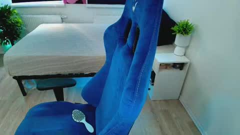 topcranberry online show from October 9, 6:50 am