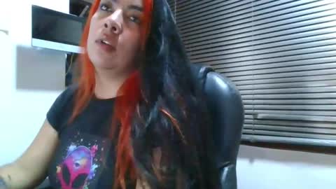 karla online show from December 22, 6:22 pm