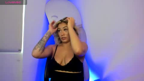 TORY COOPER online show from November 15, 9:49 pm