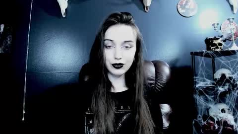 toxicdomme online show from December 19, 8:45 pm