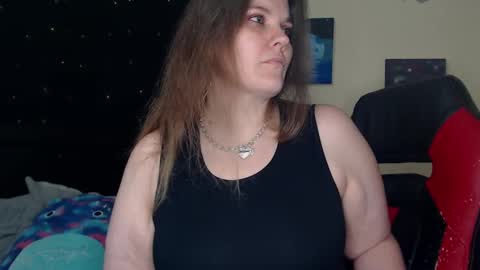 Snapshot of toxiclilly chatting on March 5, 10:44 am Lilly Miss Mistress Goddess Maam Queen Boss online show from March 5, 10:44 am