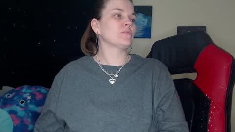 Snapshot of toxiclilly chatting on February 1, 9:11 am Lilly Miss Mistress Goddess Maam Queen Boss online show from February 1, 9:11 am
