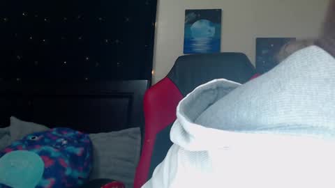 Snapshot of toxiclilly chatting on March 4, 8:24 am Lilly Miss Mistress Goddess Maam Queen Boss online show from March 4, 8:24 am