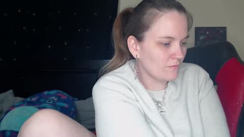 Snapshot of toxiclilly chatting on February 20, 7:45 am Lilly Miss Mistress Goddess Maam Queen Boss online show from February 20, 7:45 am