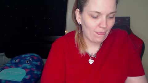 Snapshot of toxiclilly chatting on January 26, 8:36 am Lilly Miss Mistress Goddess Maam Queen Boss online show from January 26, 8:36 am