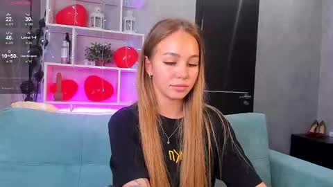 Snapshot of tracy_tay1or chatting on February 25, 9:09 am Tracy GMT2 Mon 3 AM - 4 PM Tue 3 AM - 4 PM Wed 3 AM - 4 PM Thur 3 AM - 4 PM Fri 3 AM - 4 PM online show from February 25, 9:09 am