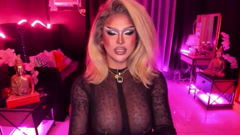 Jade online show from December 3, 6:05 am