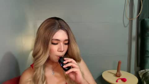 Snapshot of trexie_fucks15 chatting on October 22, 1:27 pm trexie_fucks15 online show from October 22, 1:27 pm