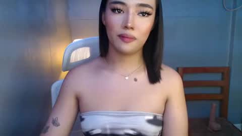 trexie_fucks15 online show from December 22, 7:06 pm