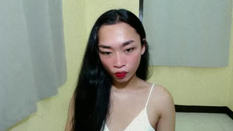 tricia_slut online show from March 6, 11:14 am