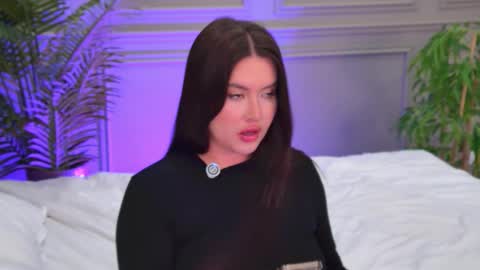 trisha_winslet online show from November 23, 3:25 pm