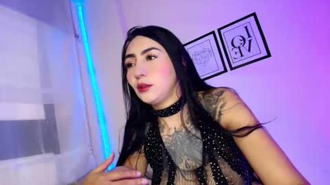 Snapshot of truelove_art chatting on October 3, 12:43 pm online show from October 3, 12:43 pm