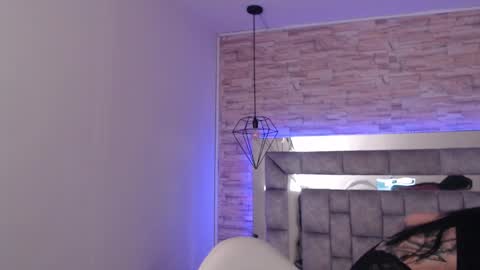 Snapshot of truelove_art chatting on February 13, 12:32 pm online show from February 13, 12:32 pm