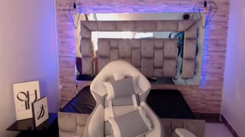 Snapshot of truelove_art chatting on February 22, 1:44 pm online show from February 22, 1:44 pm