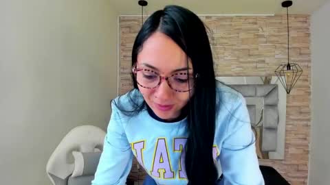 Snapshot of truelove_art chatting on January 30, 12:27 pm online show from January 30, 12:27 pm