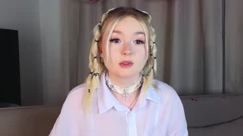 twinklefluff online show from November 28, 4:54 pm