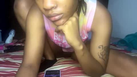 twnkytwinkle online show from June 1, 5:09 am