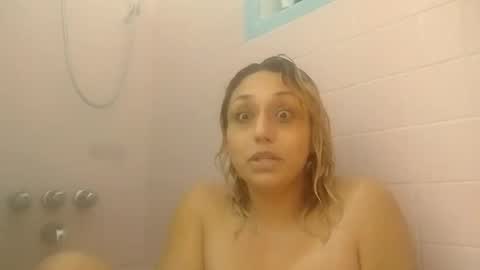 Twocrazy85 online show from November 27, 5:05 pm