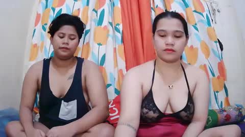 Lyn and lea online show from February 28, 12:21 am