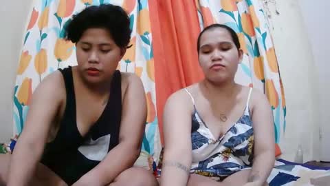 Lyn and lea online show from January 20, 9:24 am