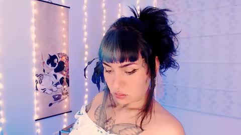 Martina online show from May 7, 3:00 am