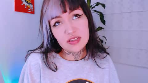 Snapshot of ulala_martina chatting on October 15, 1:19 am Martina online show from October 15, 1:19 am