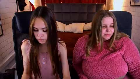 Ulia online show from February 9, 9:33 am