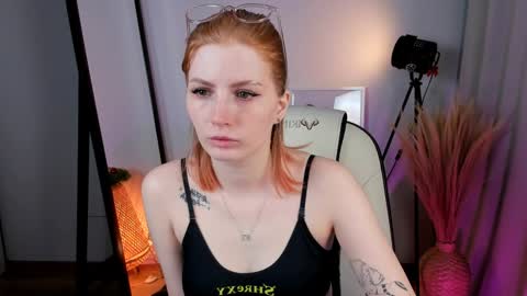 Call me Mira  thumbs up its make me happy online show from December 29, 1:38 pm