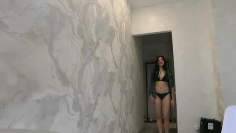 uninvited_raccoon online show from June 1, 11:16 pm
