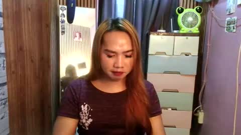 ur_asian_wife6969 online show from April 21, 1:31 am