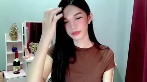 ur_asianbabexxx online show from December 16, 10:43 am