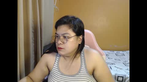 ur_hotsexymaria online show from January 13, 2:28 am