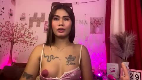 HelloIm  Girly online show from March 28, 9:35 pm