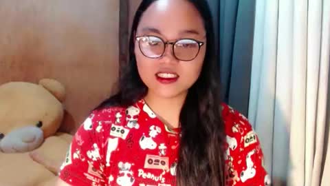 Lycah online show from November 15, 10:55 pm