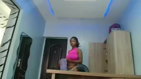 urflirtydoll online show from March 11, 12:20 pm