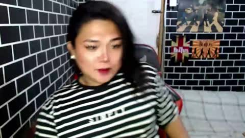 Snapshot of urgirl_dimple chatting on September 9, 12:10 am Dimple online show from September 9, 12:10 am