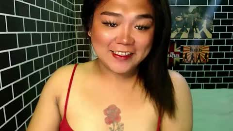 Snapshot of urgirl_dimple chatting on October 7, 2:05 am Dimple online show from October 7, 2:05 am