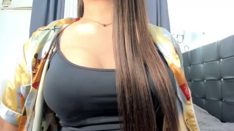 chanelle online show from December 3, 7:44 am