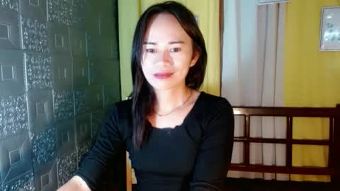 urlovely_che online show from November 4, 11:37 am