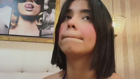 Love online show from February 24, 8:18 pm