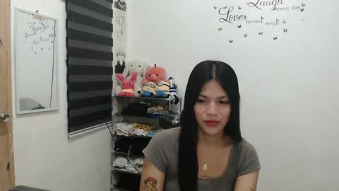 hi im kim online show from December 29, 10:45 am