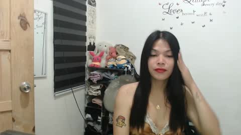 hi im kim online show from January 7, 12:31 pm