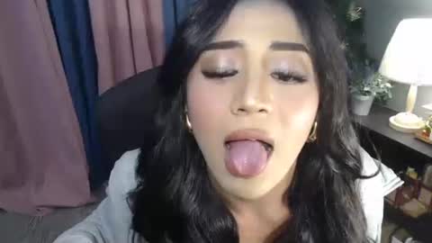 JUST CALL ME CALI online show from October 3, 7:02 am