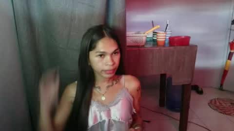 ursweet_zeviixx online show from April 2, 7:28 am