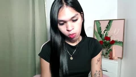 ursweet_zeviixx online show from October 23, 9:04 am