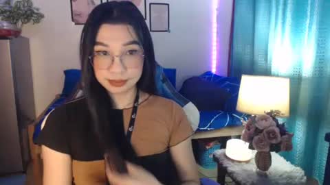 Snapshot of urwetasianprincessxx chatting on December 28, 6:06 am Ashley Kate Mateo Gray online show from December 28, 6:06 am