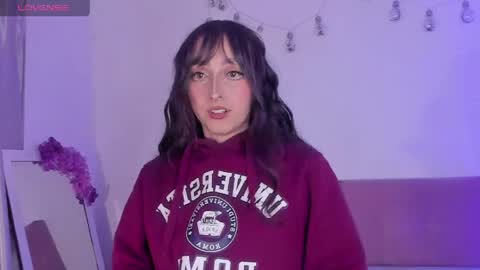 v1cky_ online show from April 3, 12:30 am