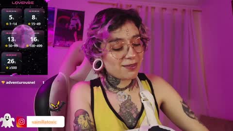 Snapshot of vainilla_l chatting on December 15, 3:13 am Vainilla Independent model online show from December 15, 3:13 am